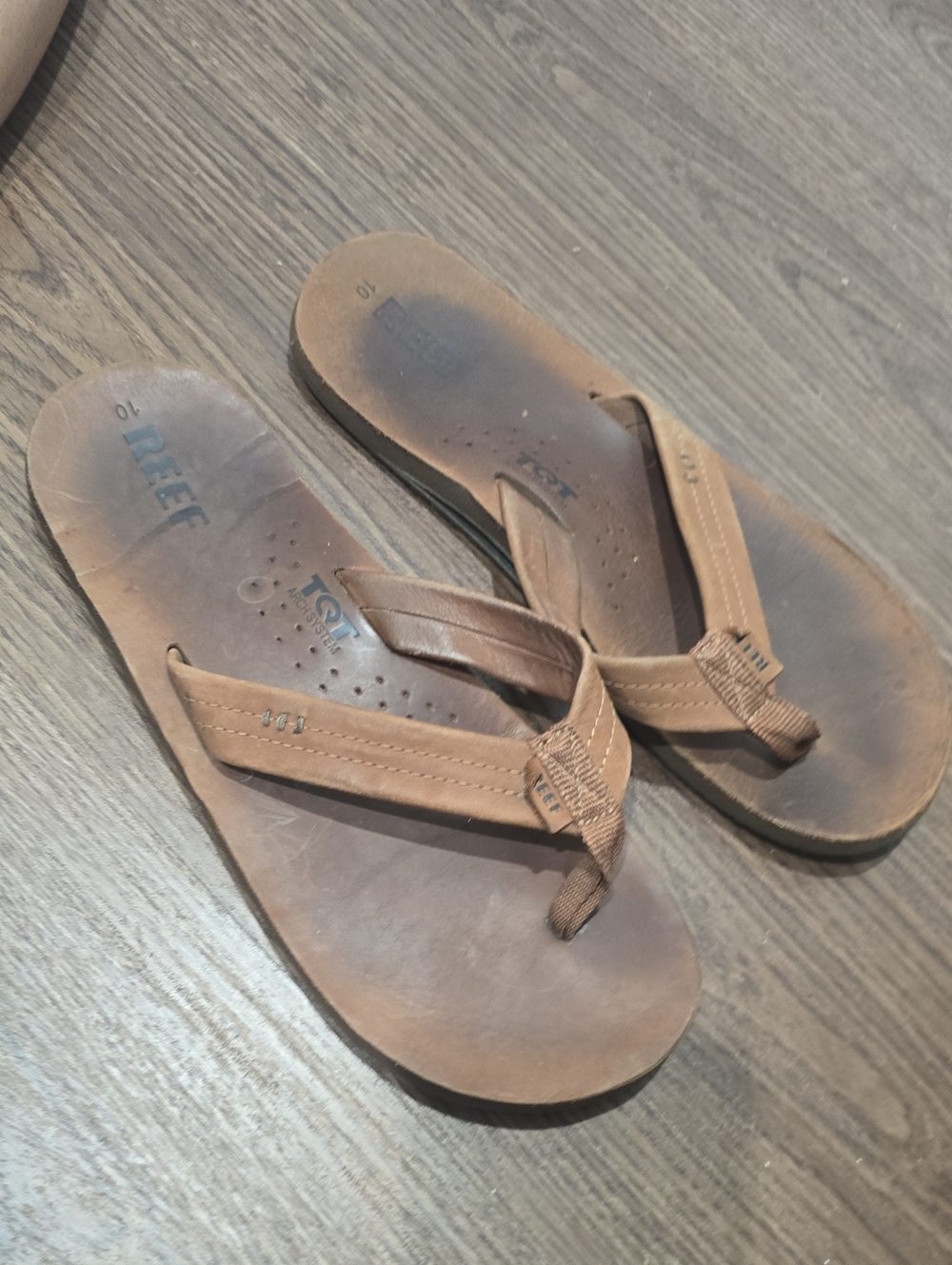 Reef Women's Brown Leather Flip Sandals - Chestnut Tan Straps